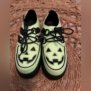 Strange Cvlt glow in the dark jack-o’-lantern creepers